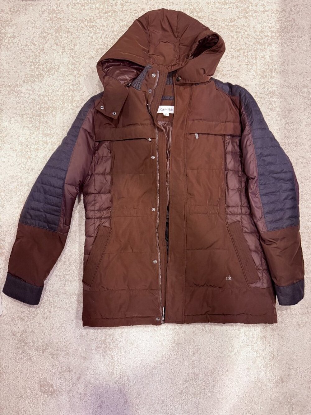 Bordeaux/Burgendy-colored Calvin Klein padded puffer jacket